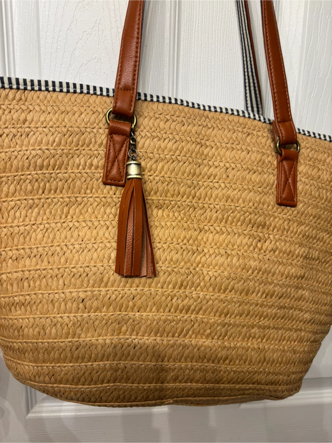 Straw Tote Bag with Faux Leather Straps - photo 2