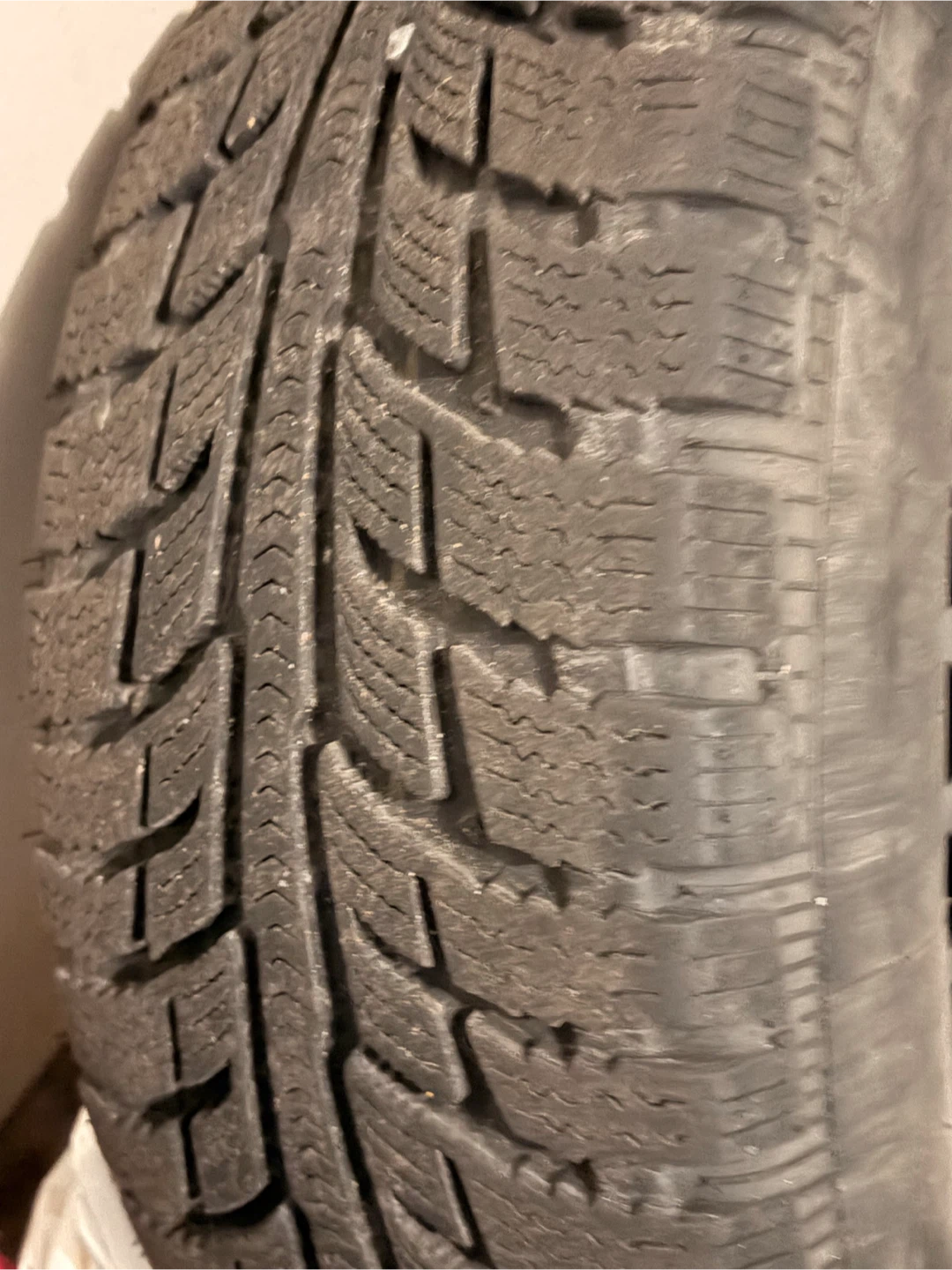 BF Goodrich Winter Tires on Rims - 195/65R15 - photo 2