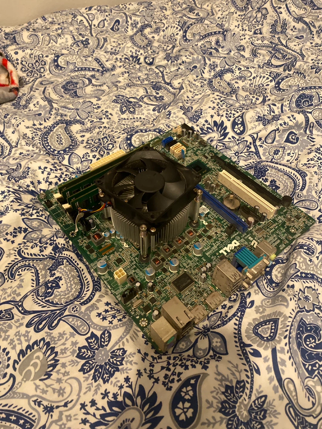 Dell Motherboard with CPU, RAM, cooler. Intel I7 3770k + 16 RAM