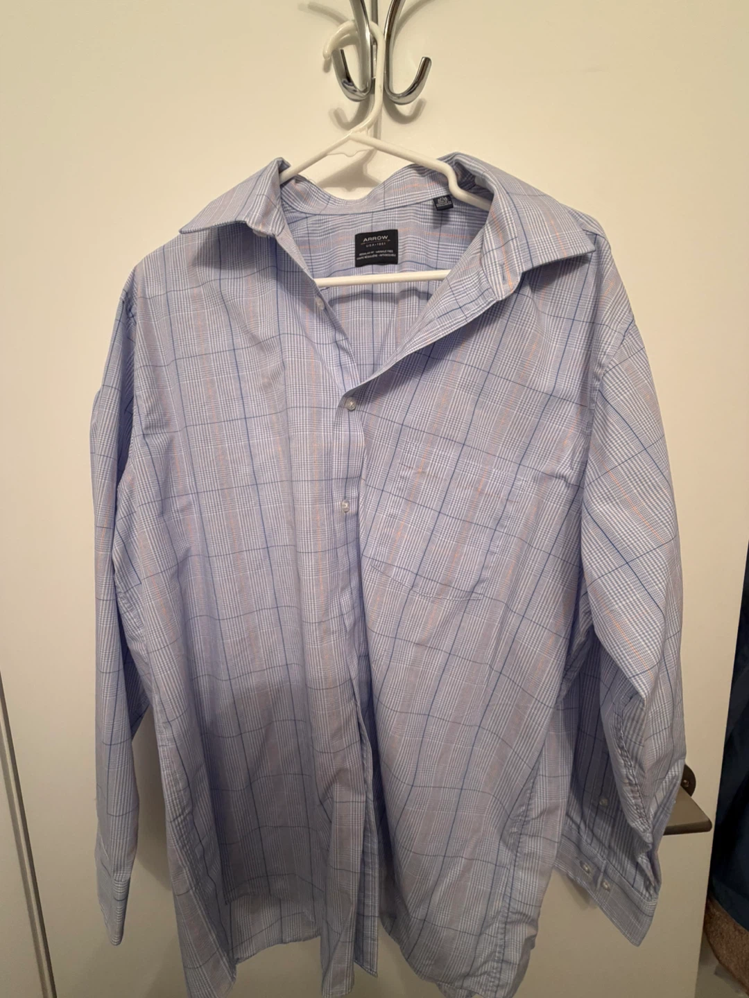 Bundle of 9 Large-XL Long Sleeved Shirts
