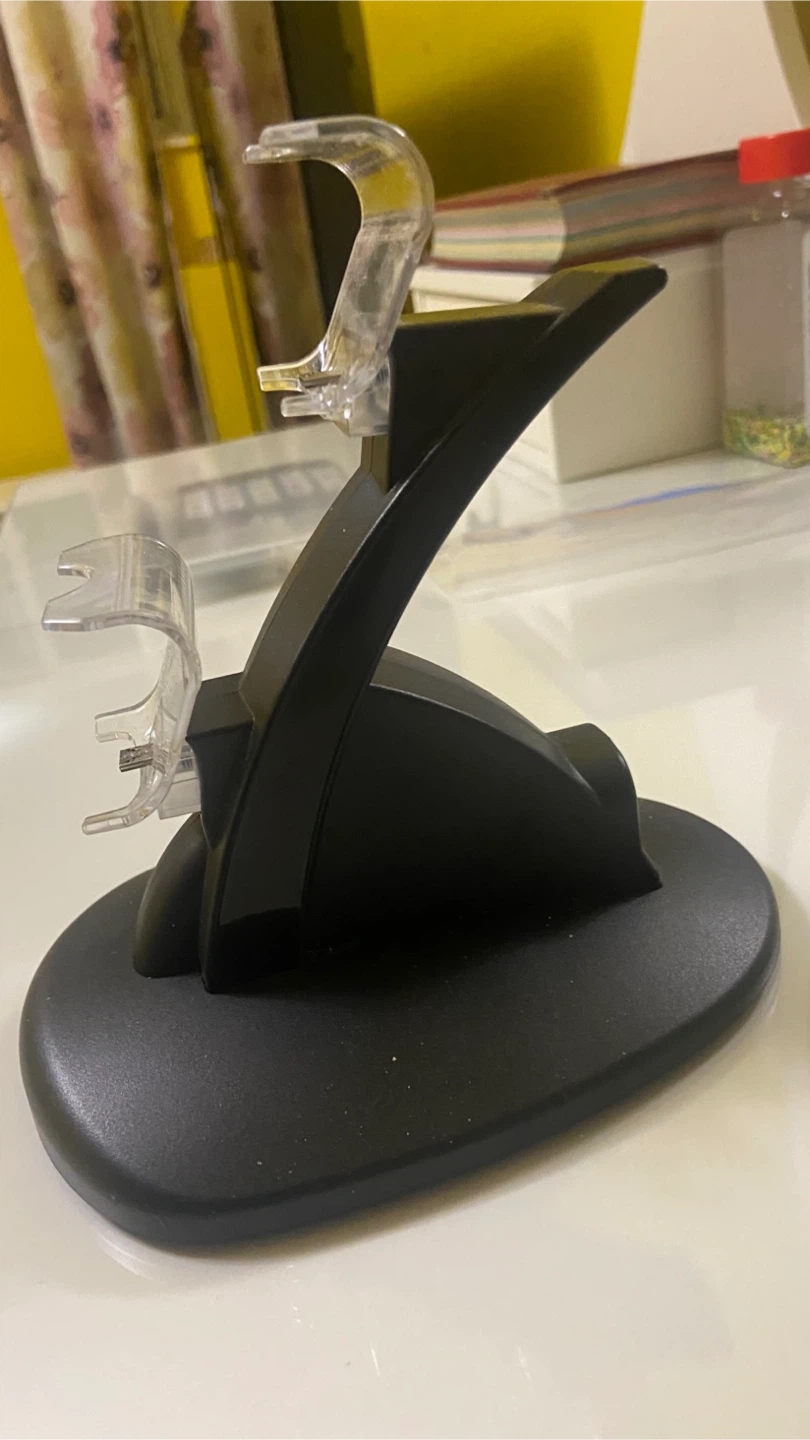 PS4 CHARGING STAND - photo 4