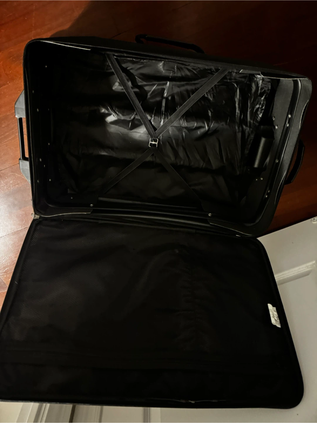 Cambridge Black Softside Spinner Luggage - photo 4