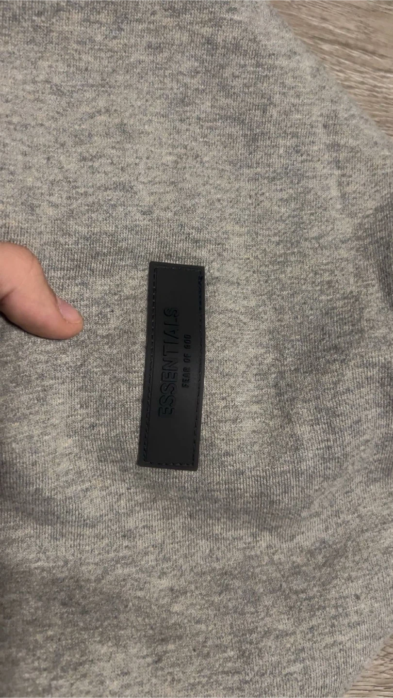 REAL ESSENTIALS HOODIE brand new never used - photo 5