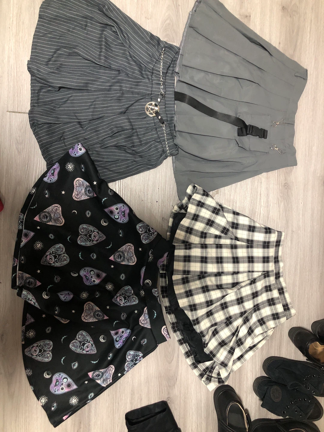 Assorted Women's Clothing Bundle - photo 2