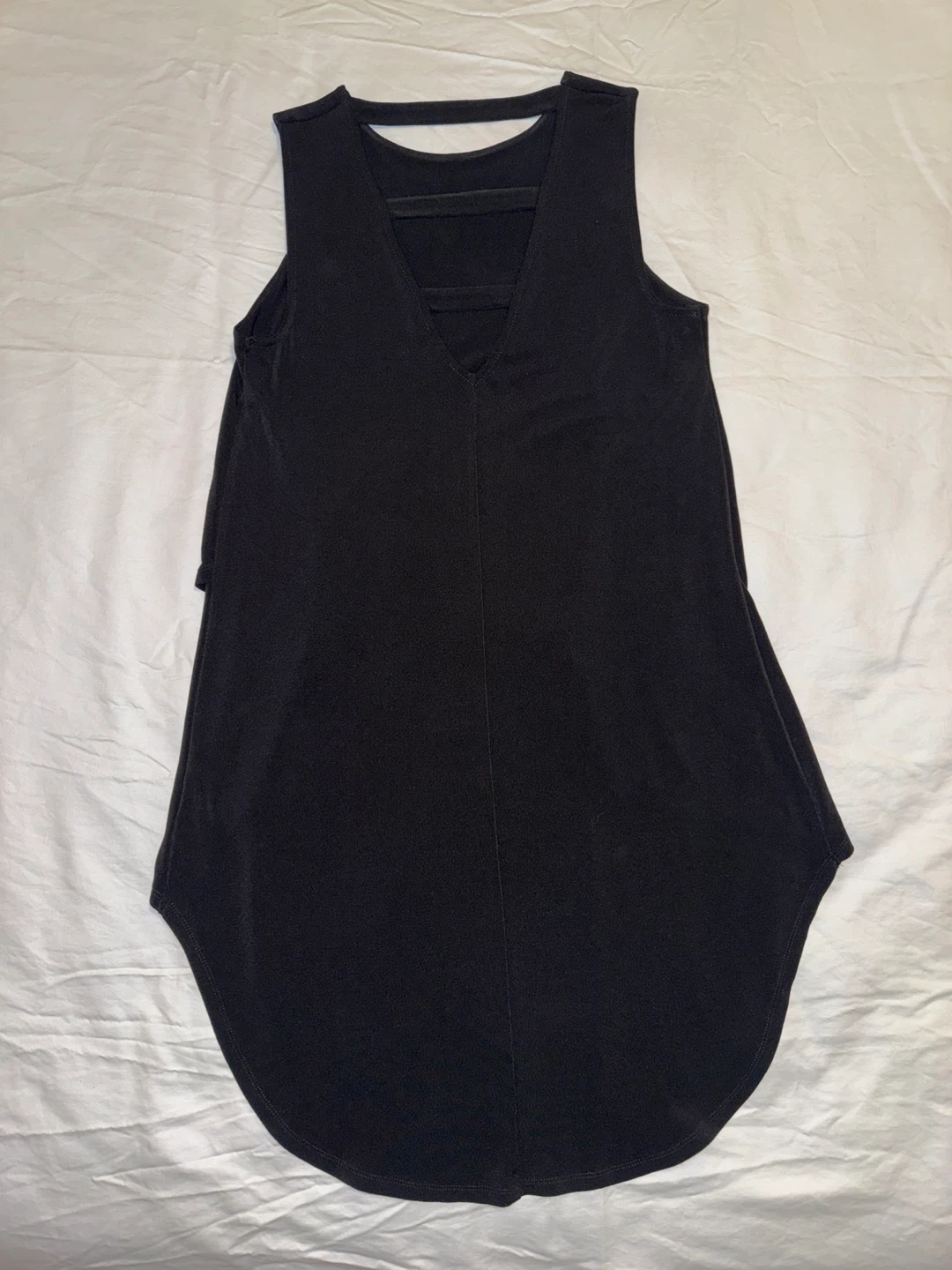 Black Sleeveless High-Low Top - photo 2