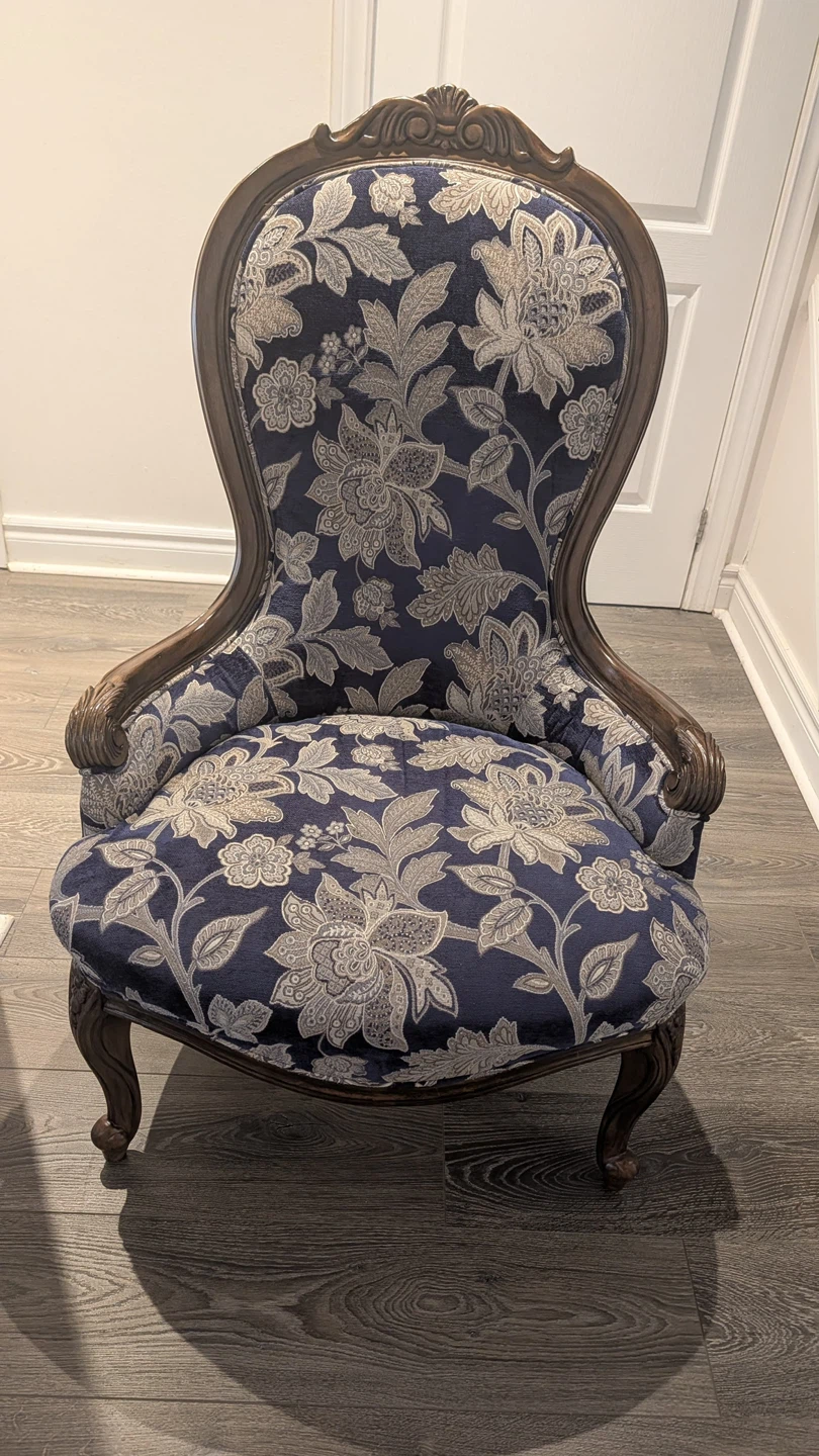 2-Palermo Arm Chair