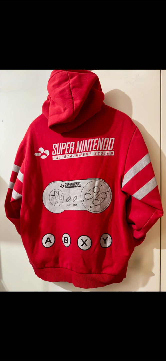 Chandail rouge Super Nintendo
