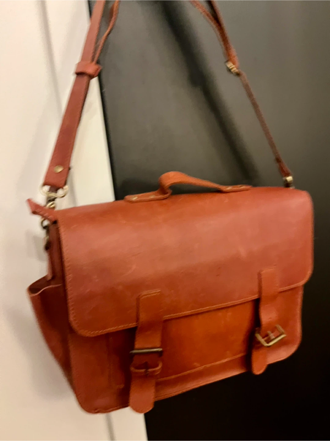 Sacoche en cuir brun pour ordinateur portable