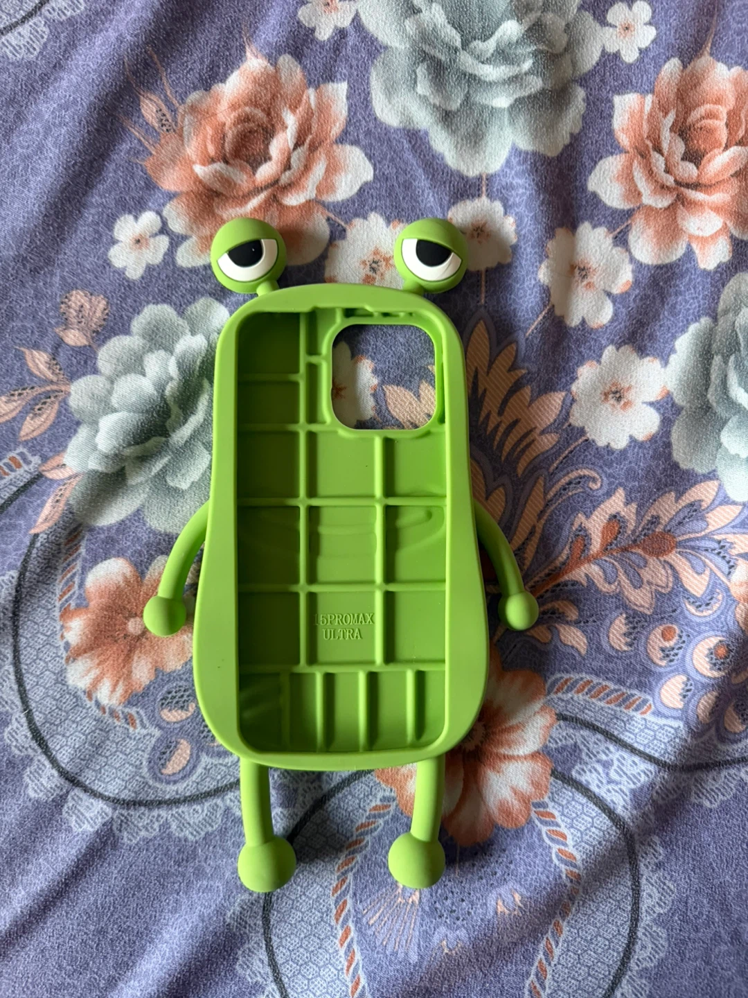 Green Frog Phone Case for iPhone 15 Pro Max - photo 2
