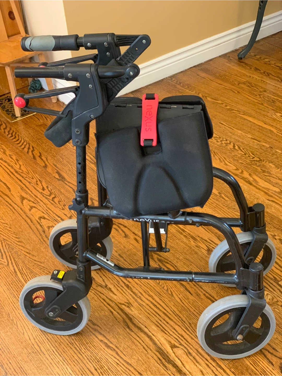 Nexus Walker with Seat and Basket - photo 3