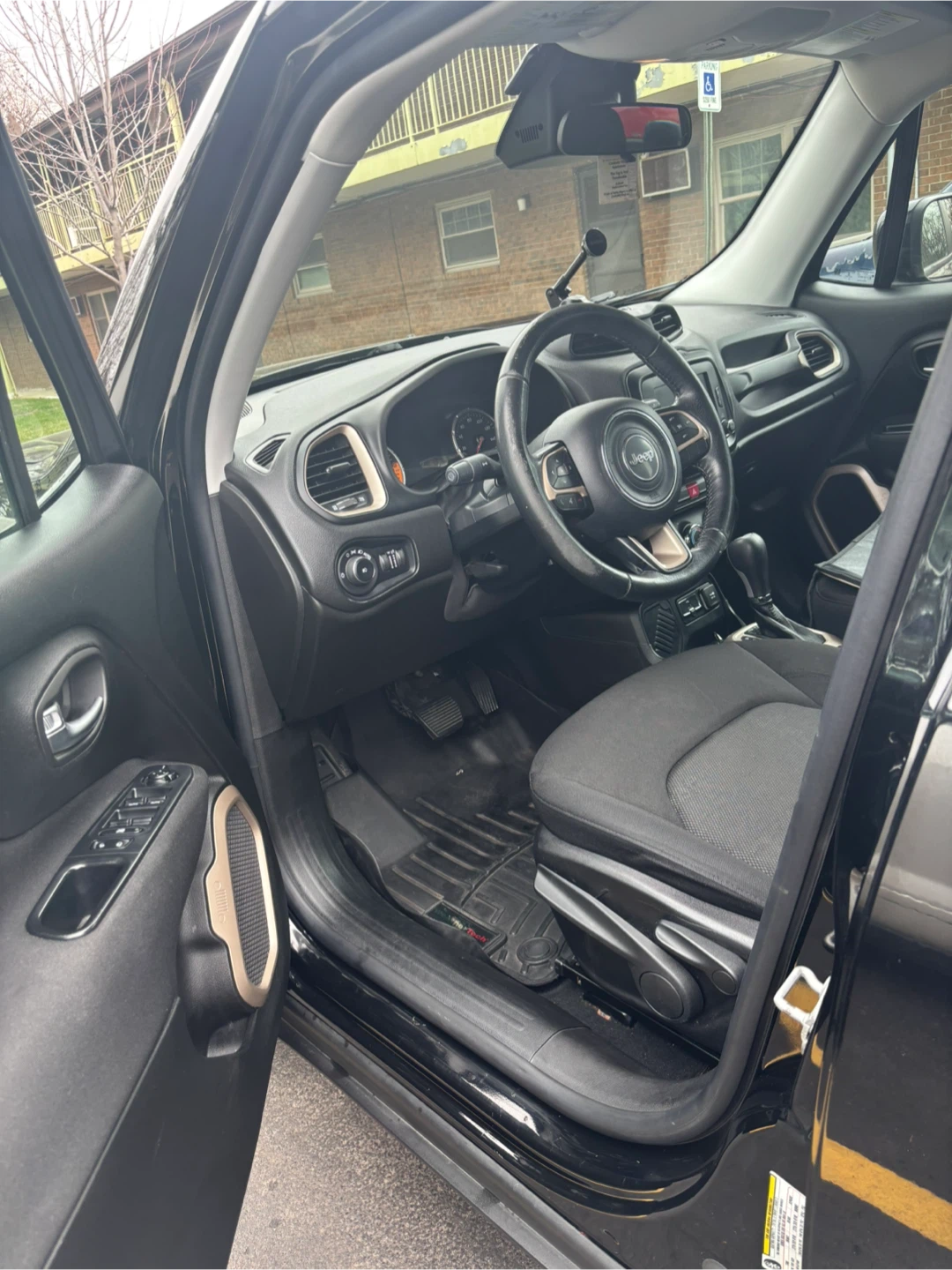 2017 Jeep Renegade - photo 4