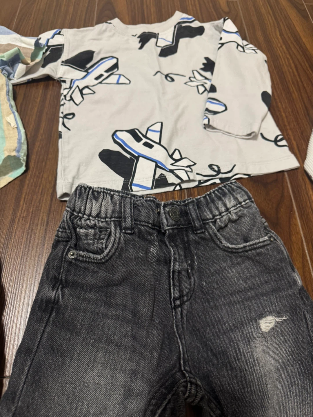 Kids Clothing Bundle Gap/Zara/Carter’s - photo 3