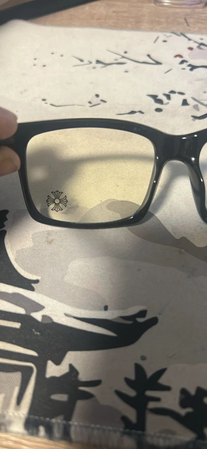 1:1Square Chrome heart glasses brand new - photo 3