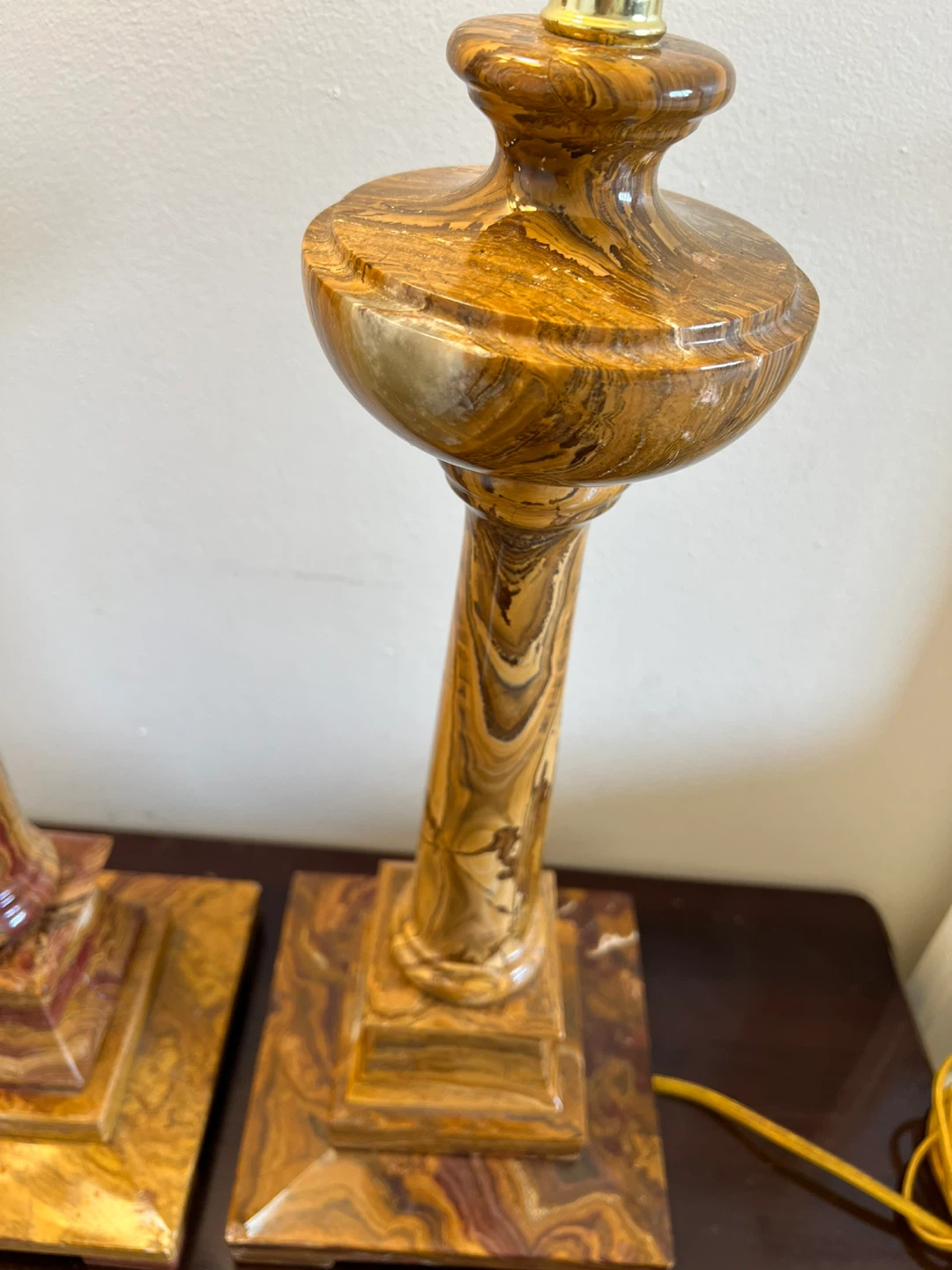 Pair of Onyx Table Lamps natural stone - photo 4