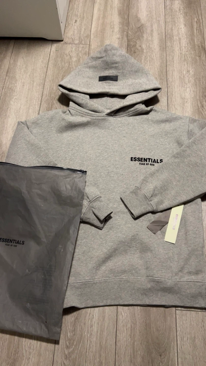 AUTHENTIC ESSENTIALS