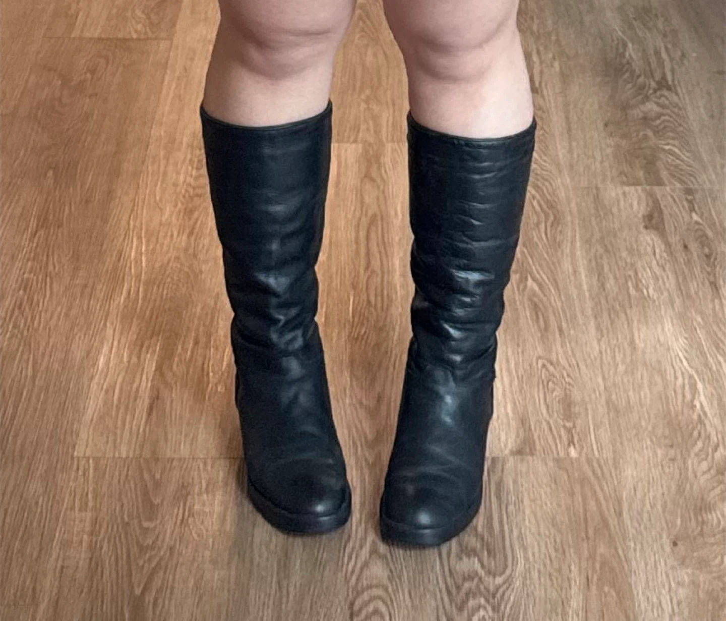 black leather boots - photo 2