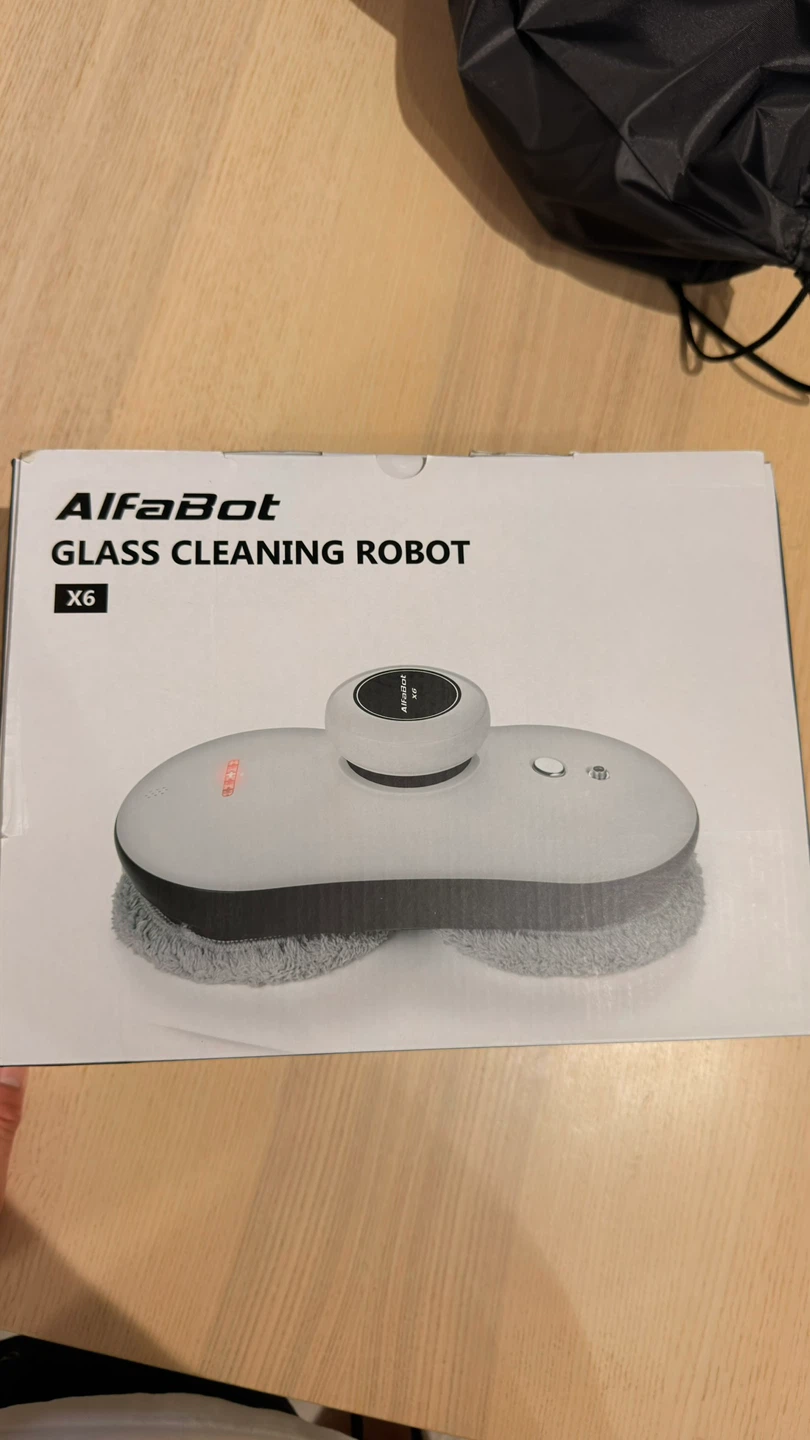 Glass Cleaning Robot AlfaBot X6