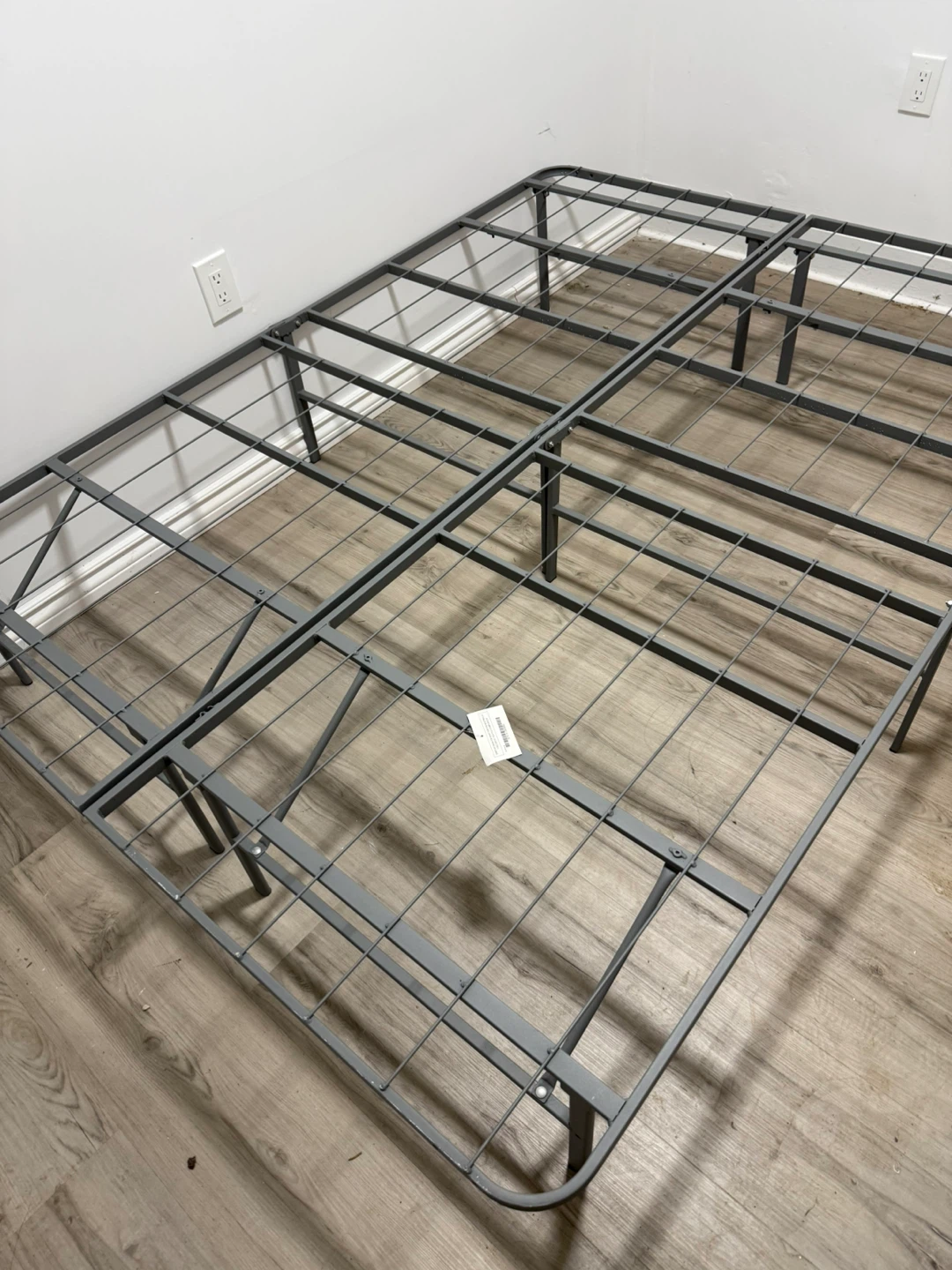 Signature Design by Ashley Furniture Industries Metal Bed Frame