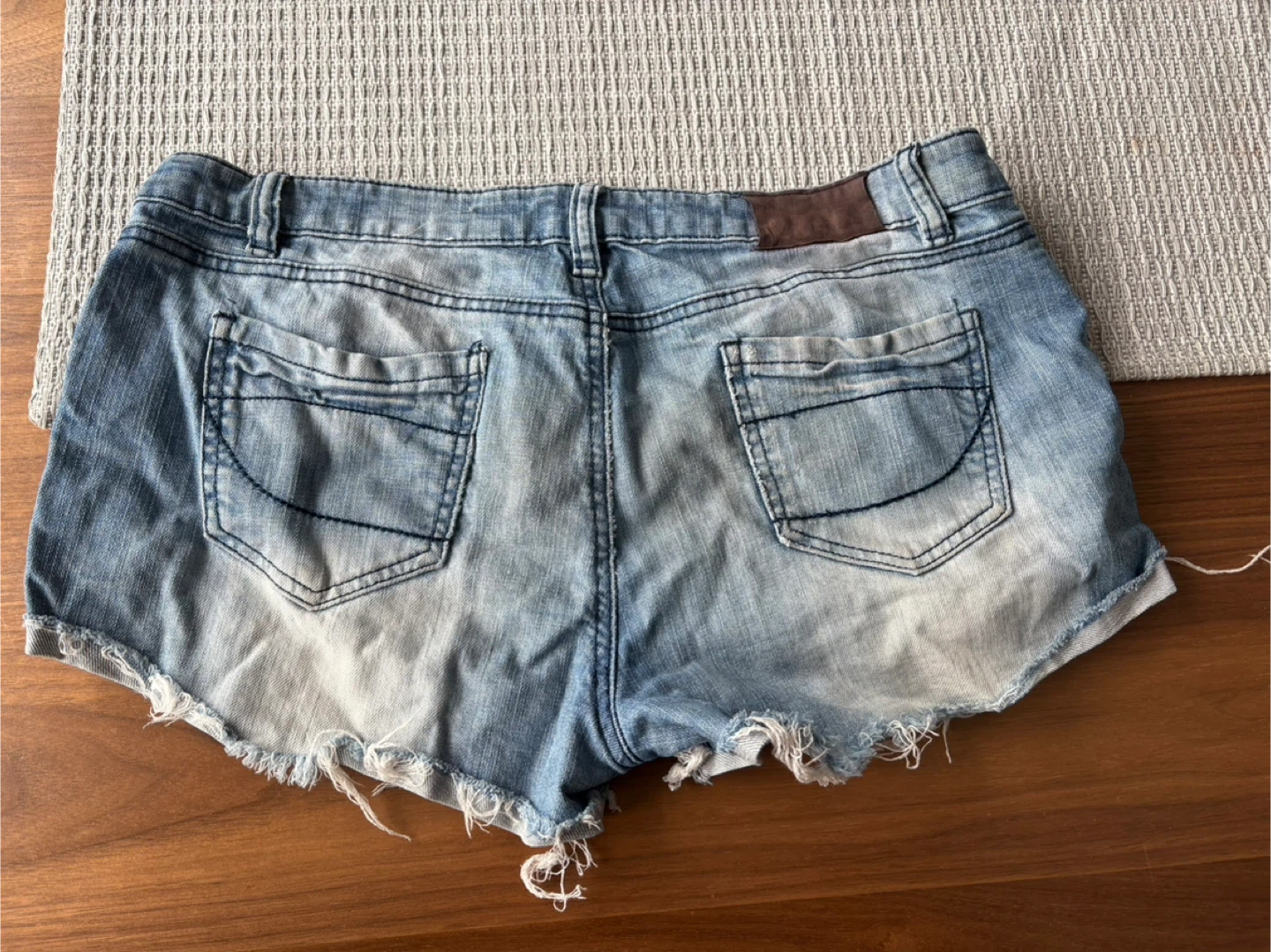 Women’s Urban Behaviour Jean Shorts - Size 11 - photo 2
