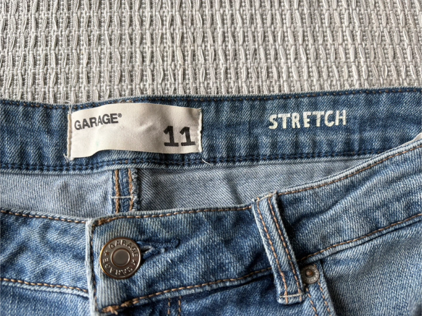 Women’s Garage Jean Shorts - Size 11 - photo 2