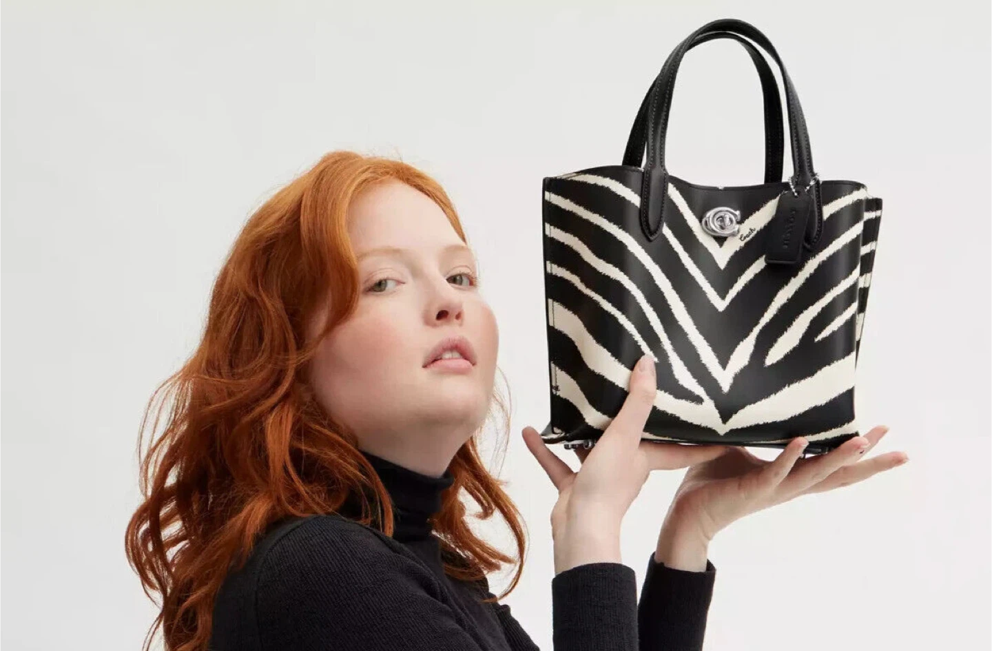 Coach Zebra Willow 24 Tote Bag - photo 4