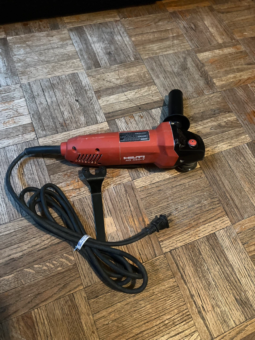 Hilti AG 450-7 Angle Grinder with Accessories