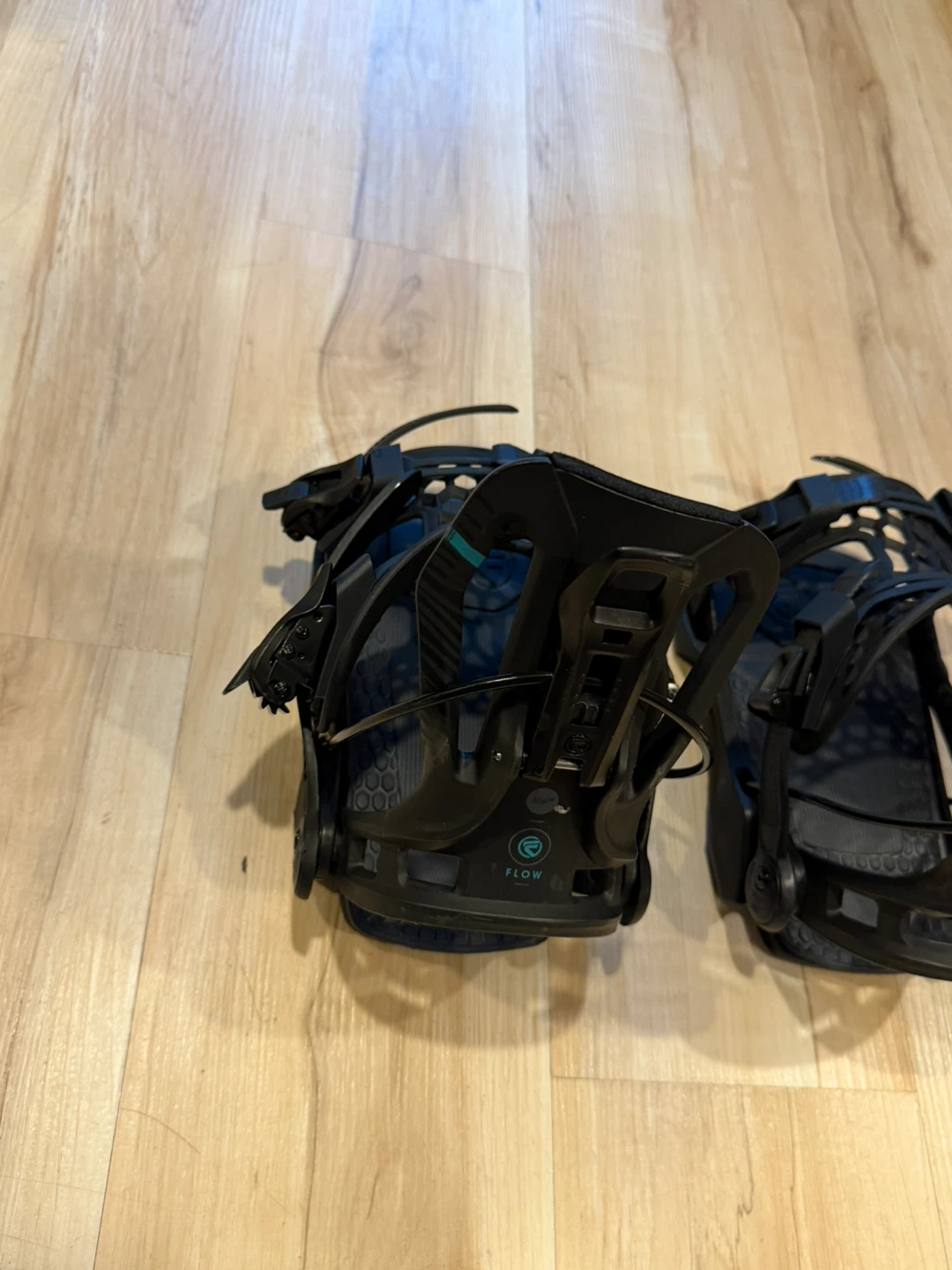 Flow Snowboard Bindings. Size M - photo 3