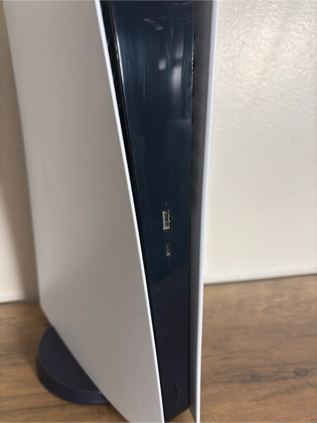 PS5 Digital Edition + Controller & Stand - Act Fast! - photo 3