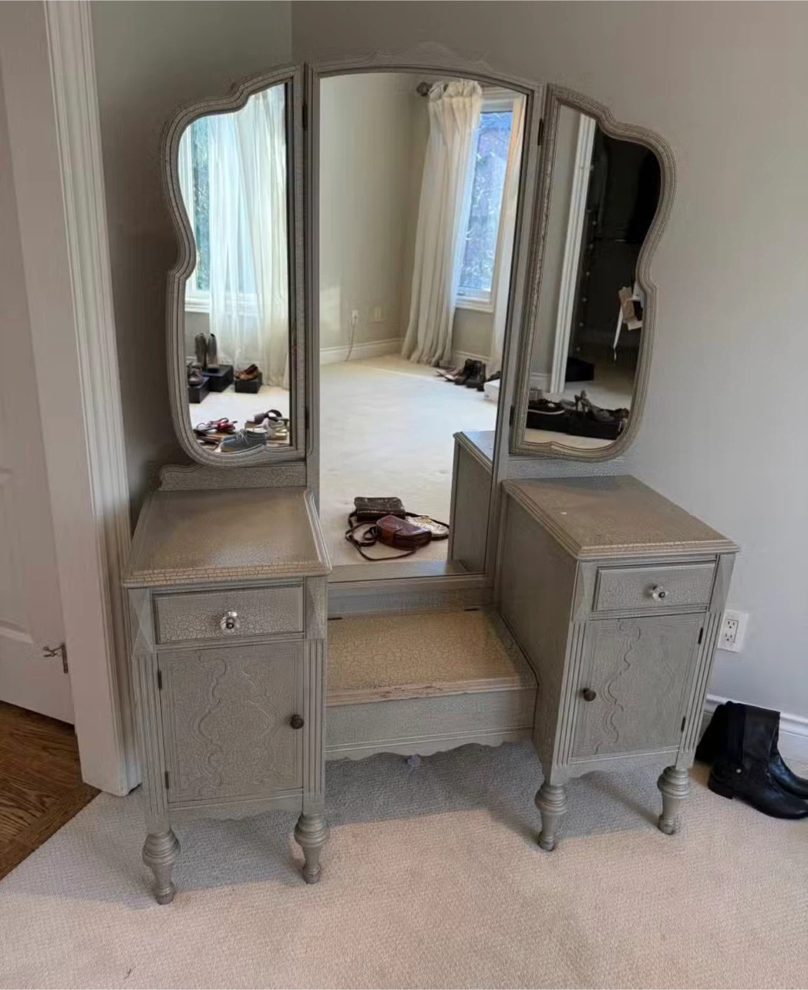 Vintage Triple Mirror Vanity Dresser with Stool - photo 2