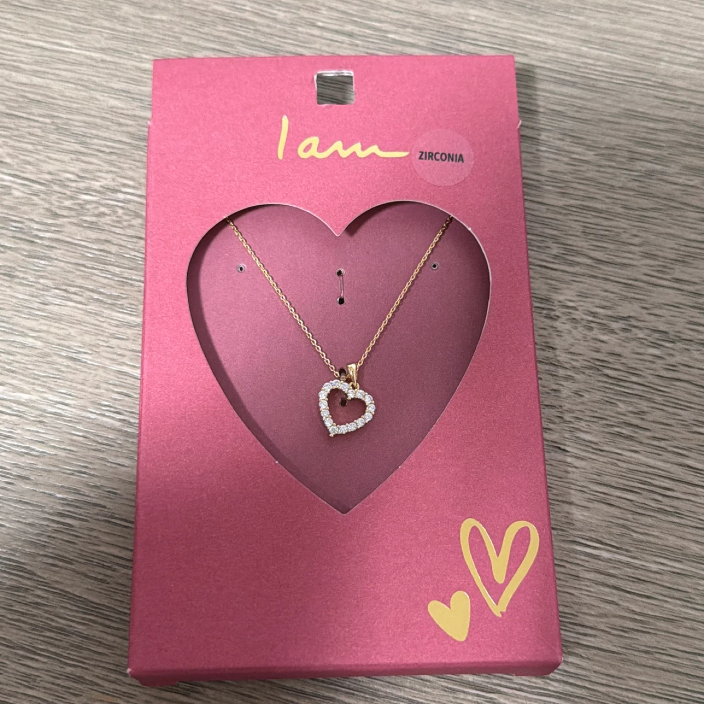 I am Zirconia Heart Necklace