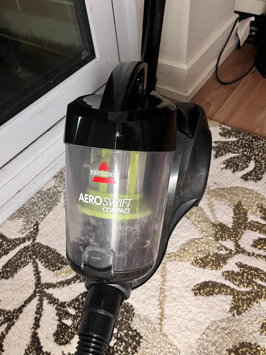 Nearly new Bissell AeroSwift Compact Vacuum Cleaner