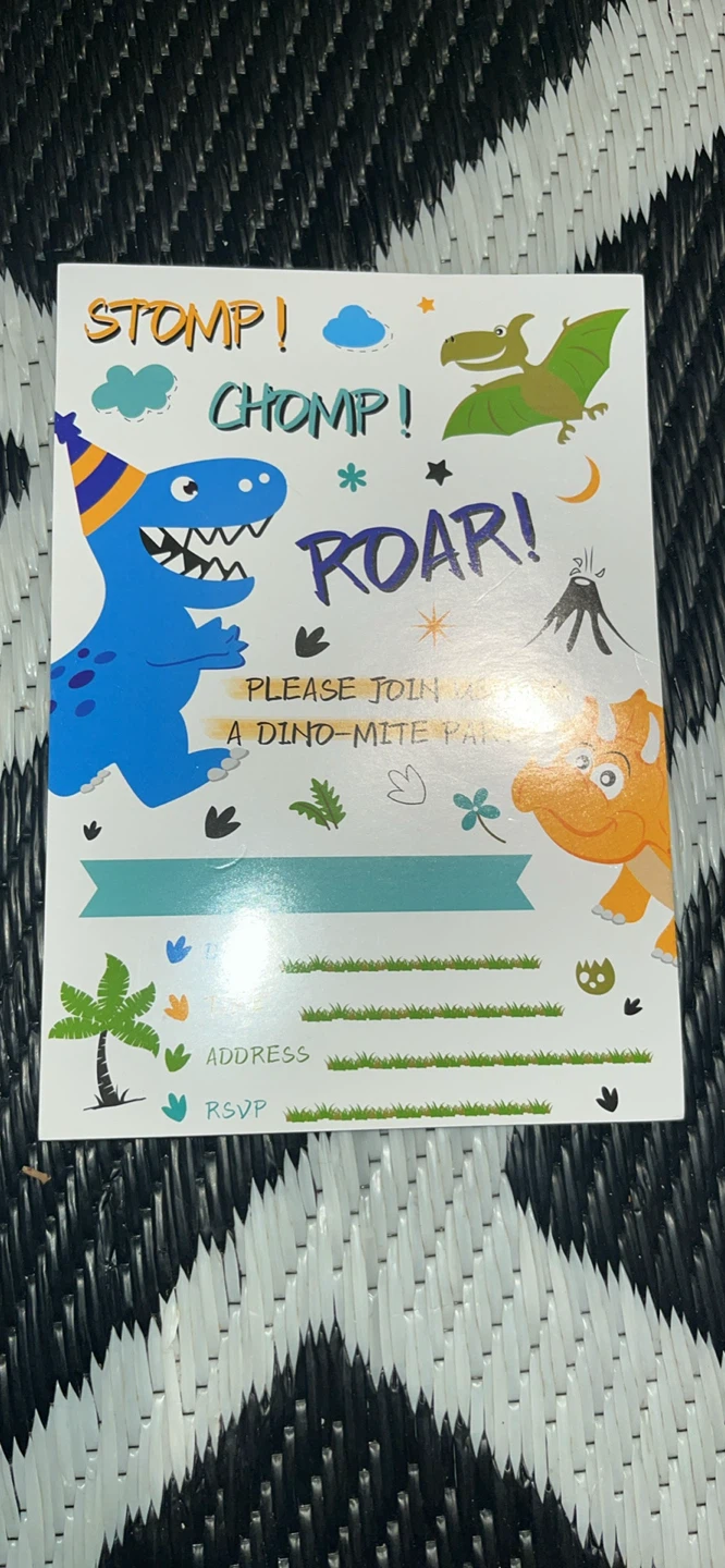 Dinosaur Party Invitations (Pack of 20)