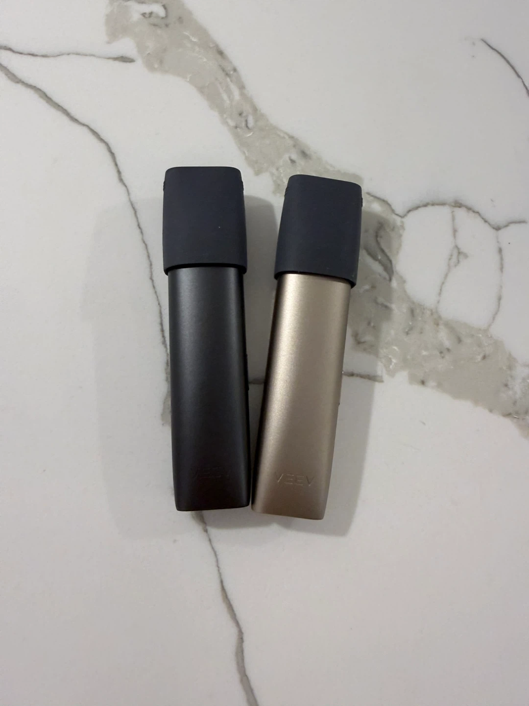 VEEV Devices - Black and Gold