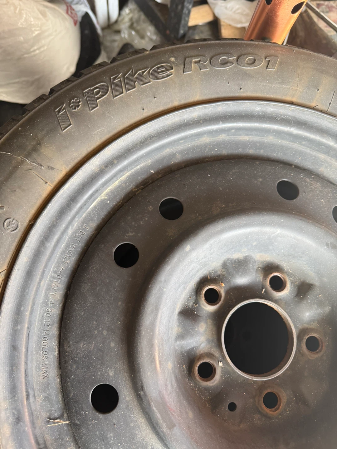 Hankook i*Pike RC01 Winter Tire 205/55R16 91T - photo 3