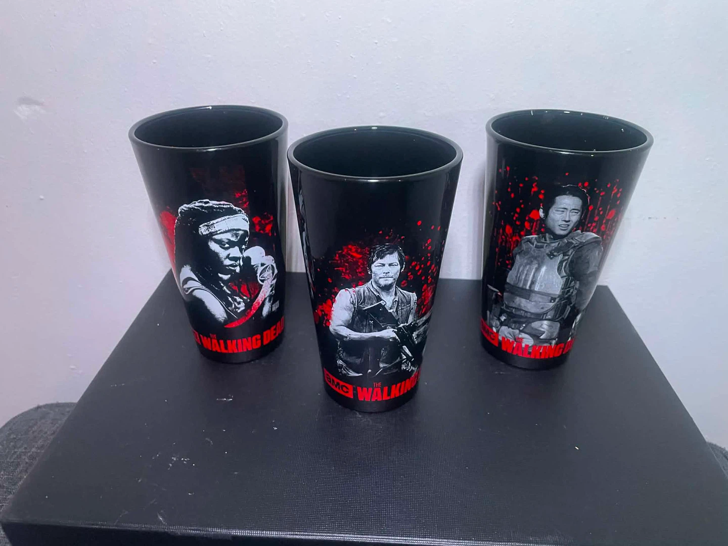 The Walking Dead Collectible Glass Set (Daryl, Michonne, Glenn) - photo 2