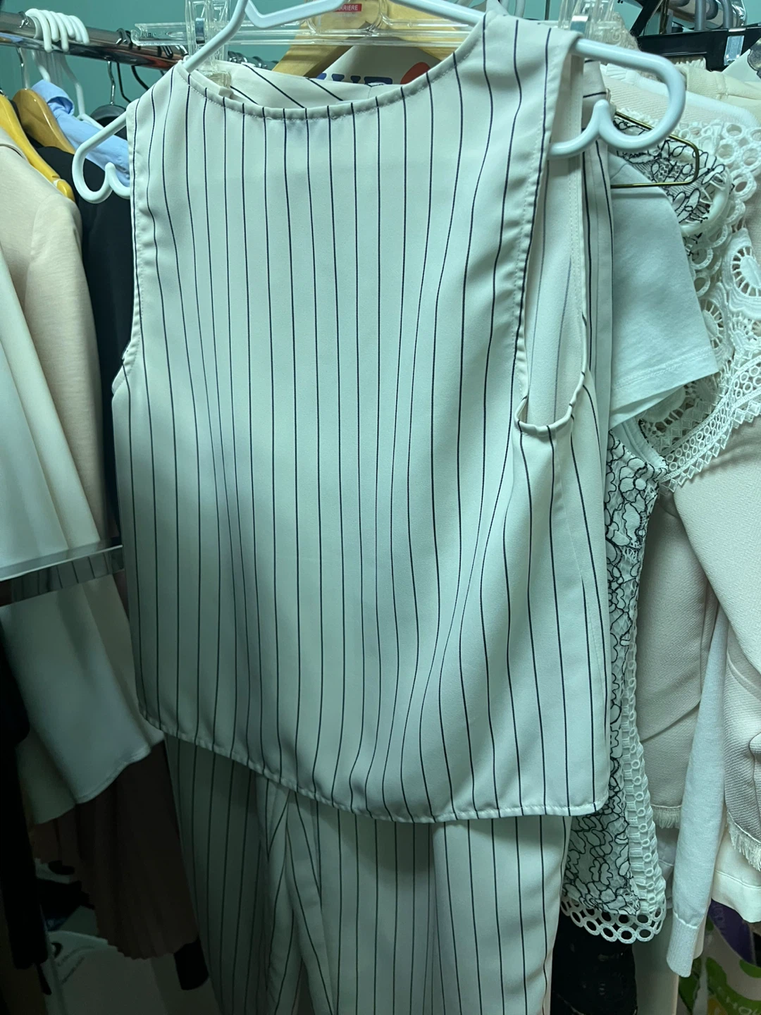 Babaton Striped Sleeveless Top XXS - photo 2