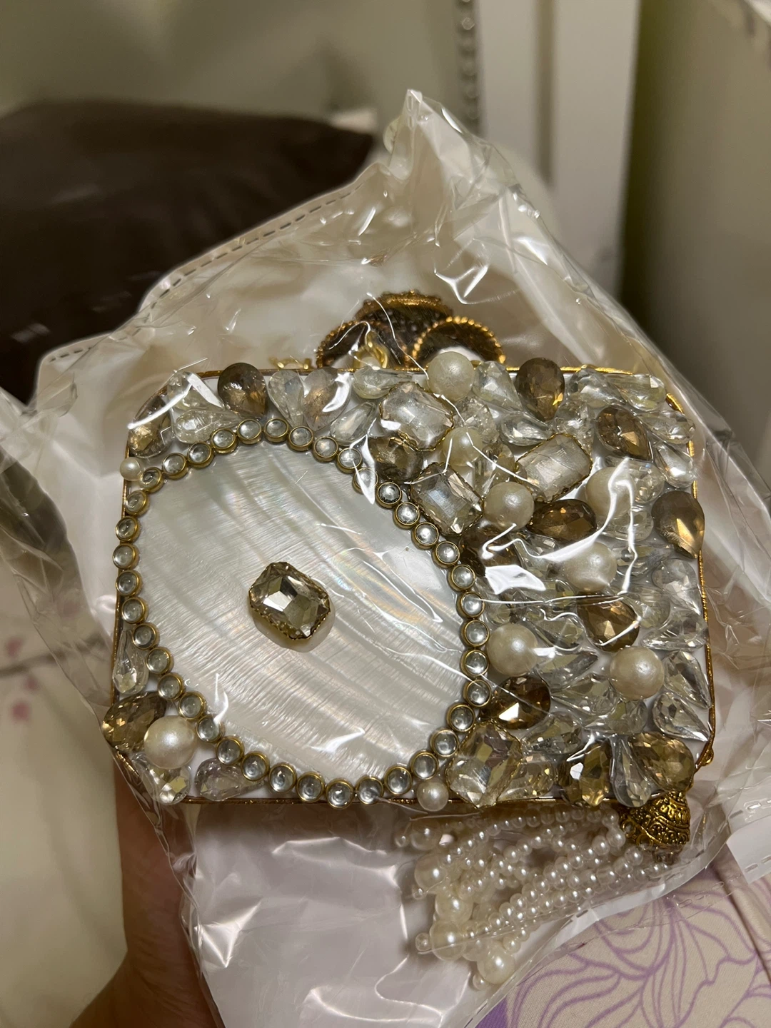 Turkish Clutch Purse with Pearl Tassel - photo 2
