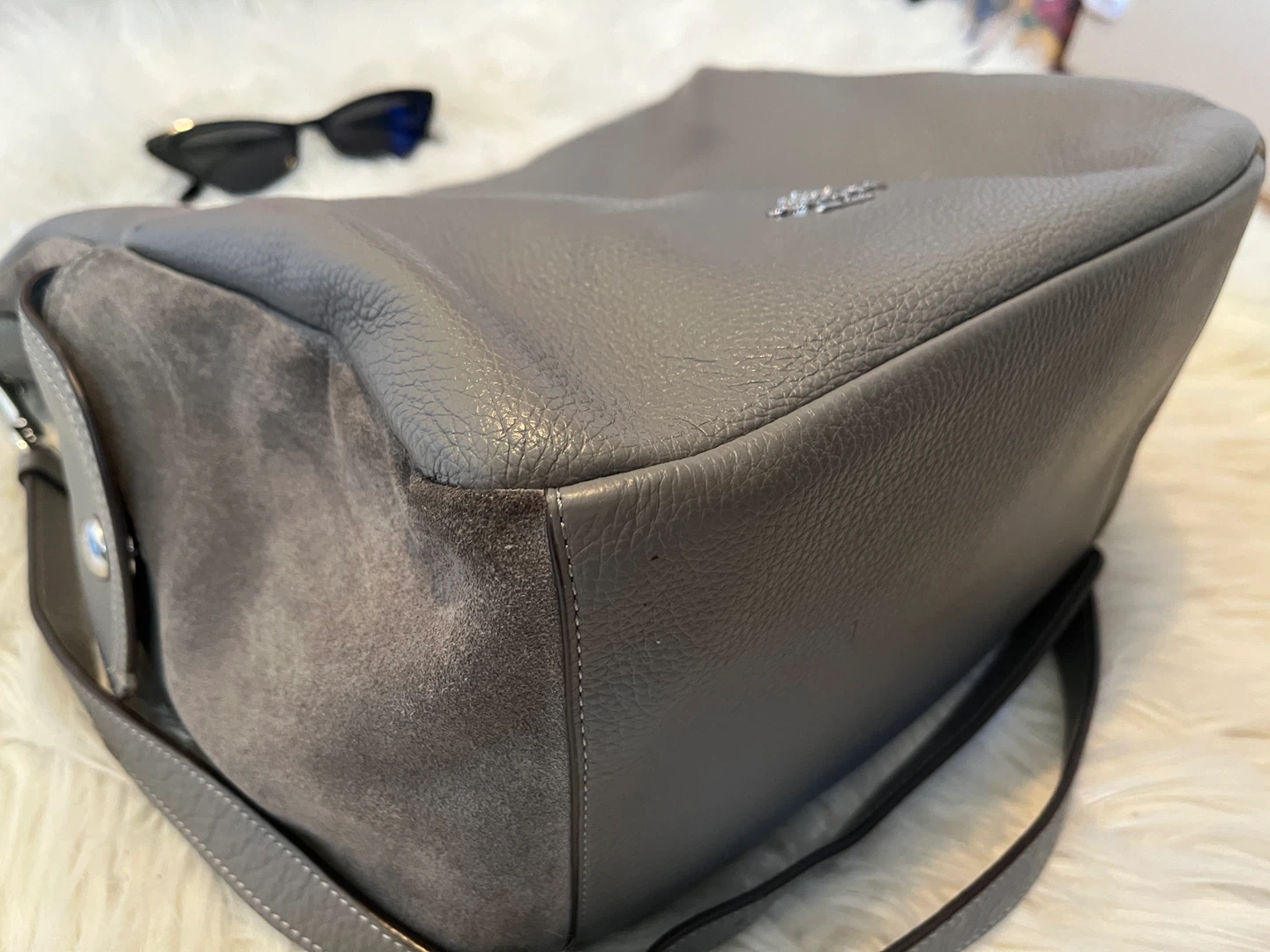 Authentic Coach Grey Pebbled Leather & Suede Crossbody Bag - photo 4