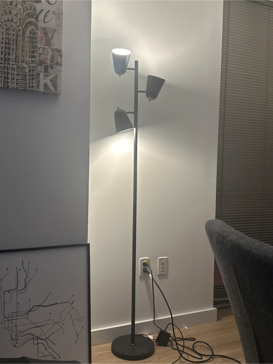 Sleek Black Multi-Light Floor Lamp (Modern Design)
