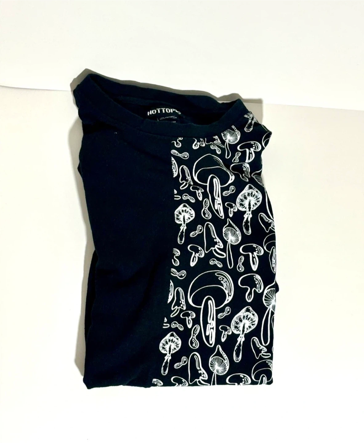 Hot Topic Mushroom Print Tee, Black & White - photo 3