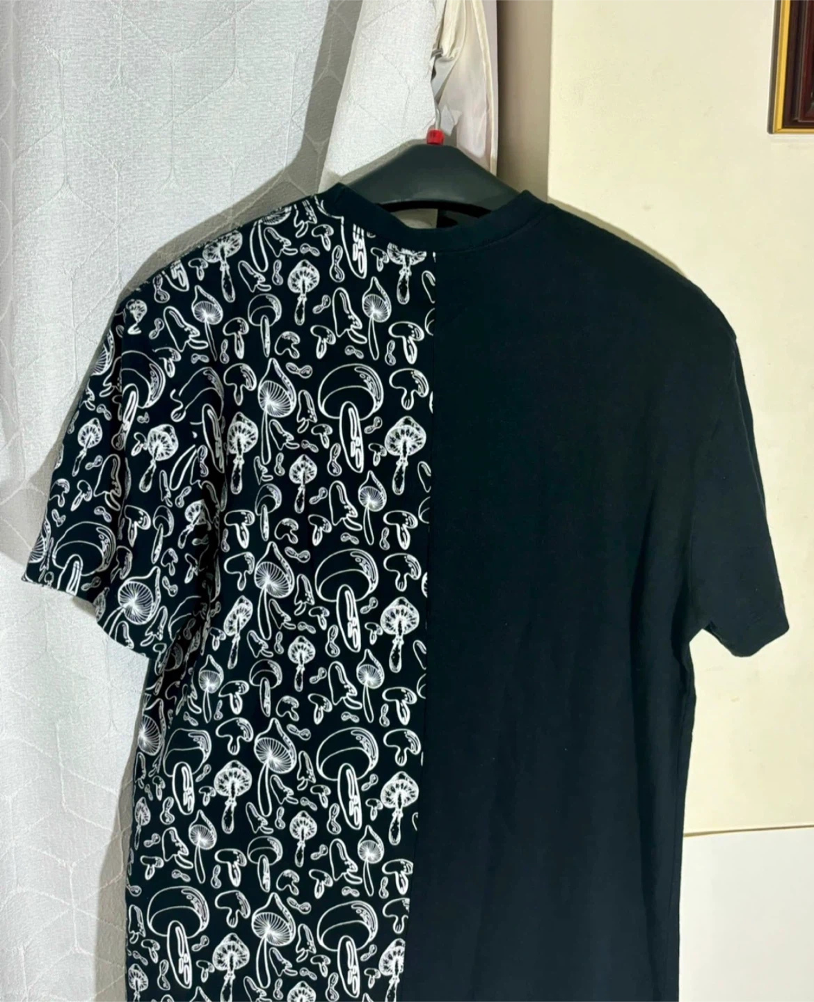 Hot Topic Mushroom Print Tee, Black & White - photo 2