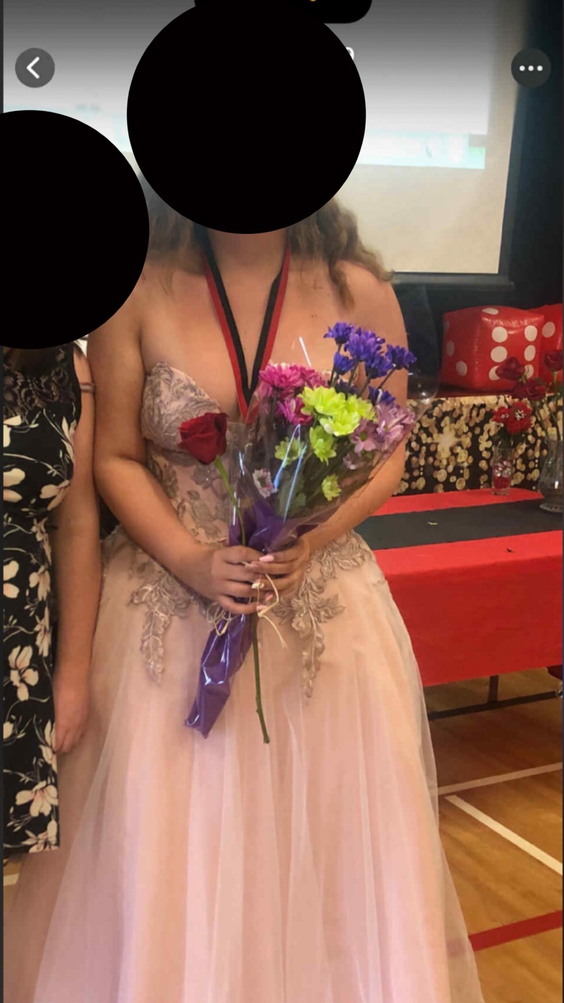Pink Grad/Prom Dress with Lace Appliques - photo 3