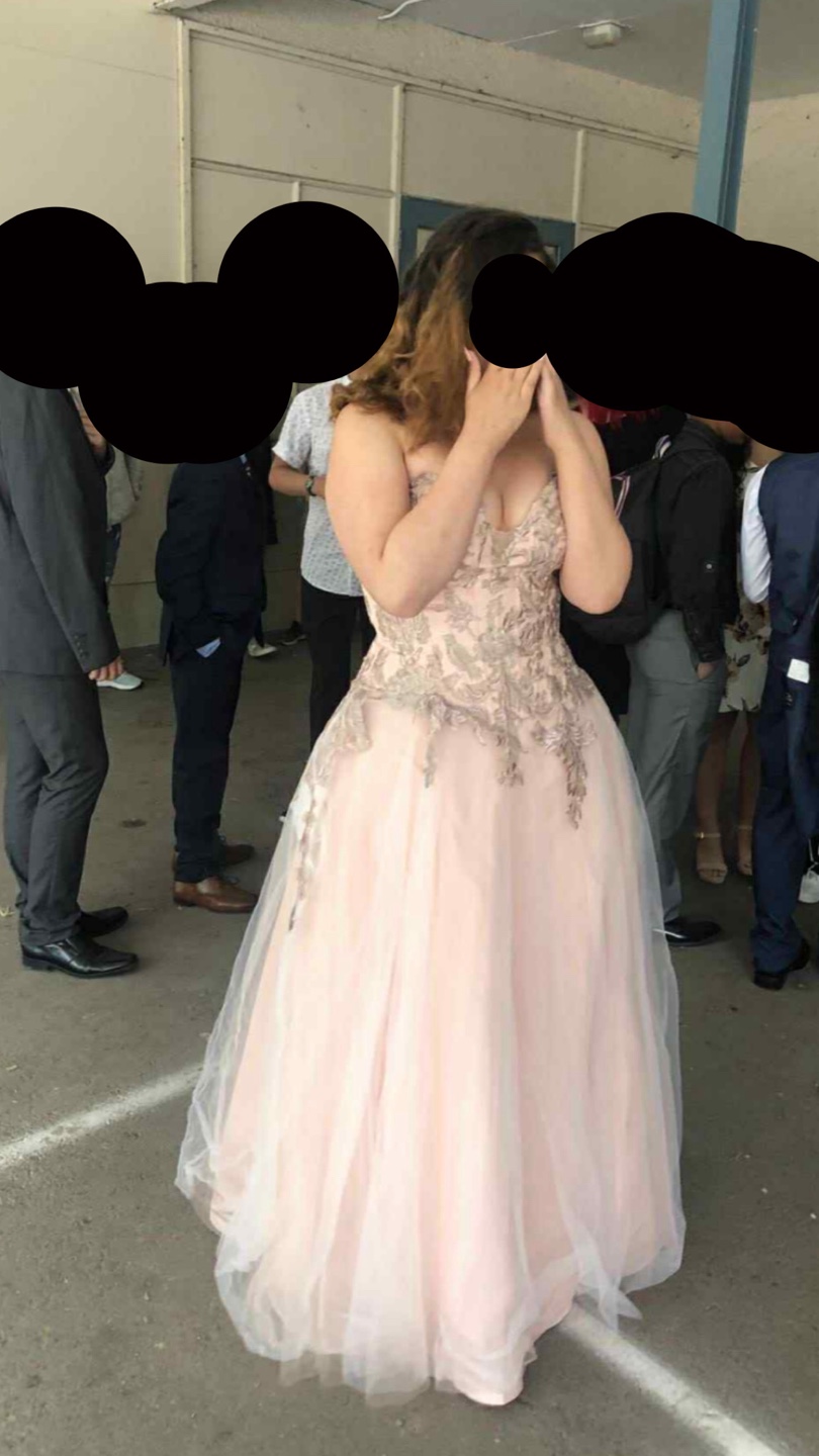 Pink Grad/Prom Dress with Lace Appliques