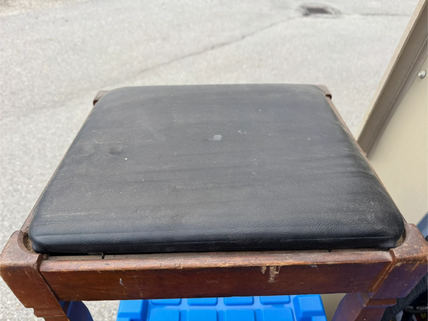 Piano seat for sale - photo 3