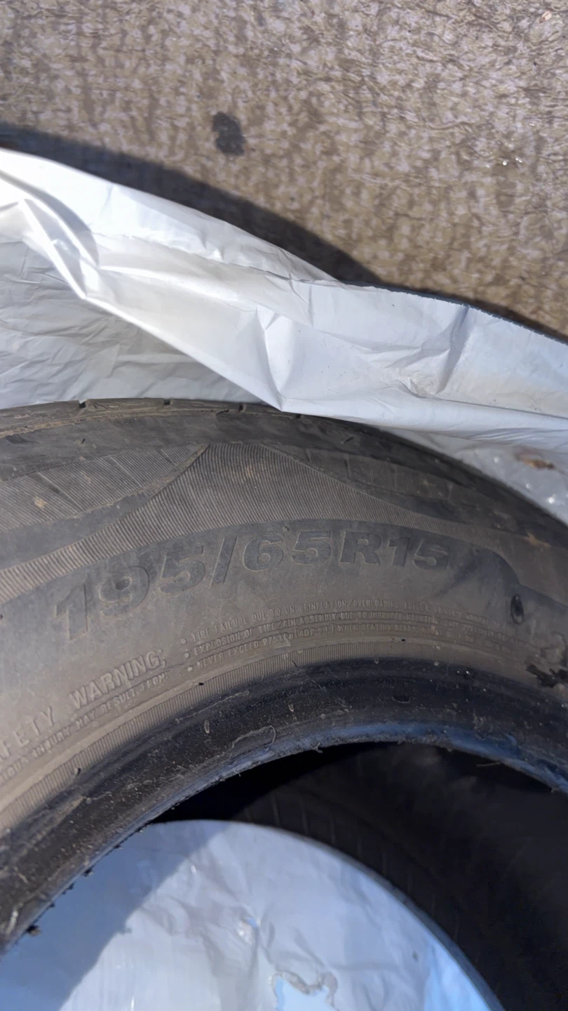 Set of Tires 195/65R15