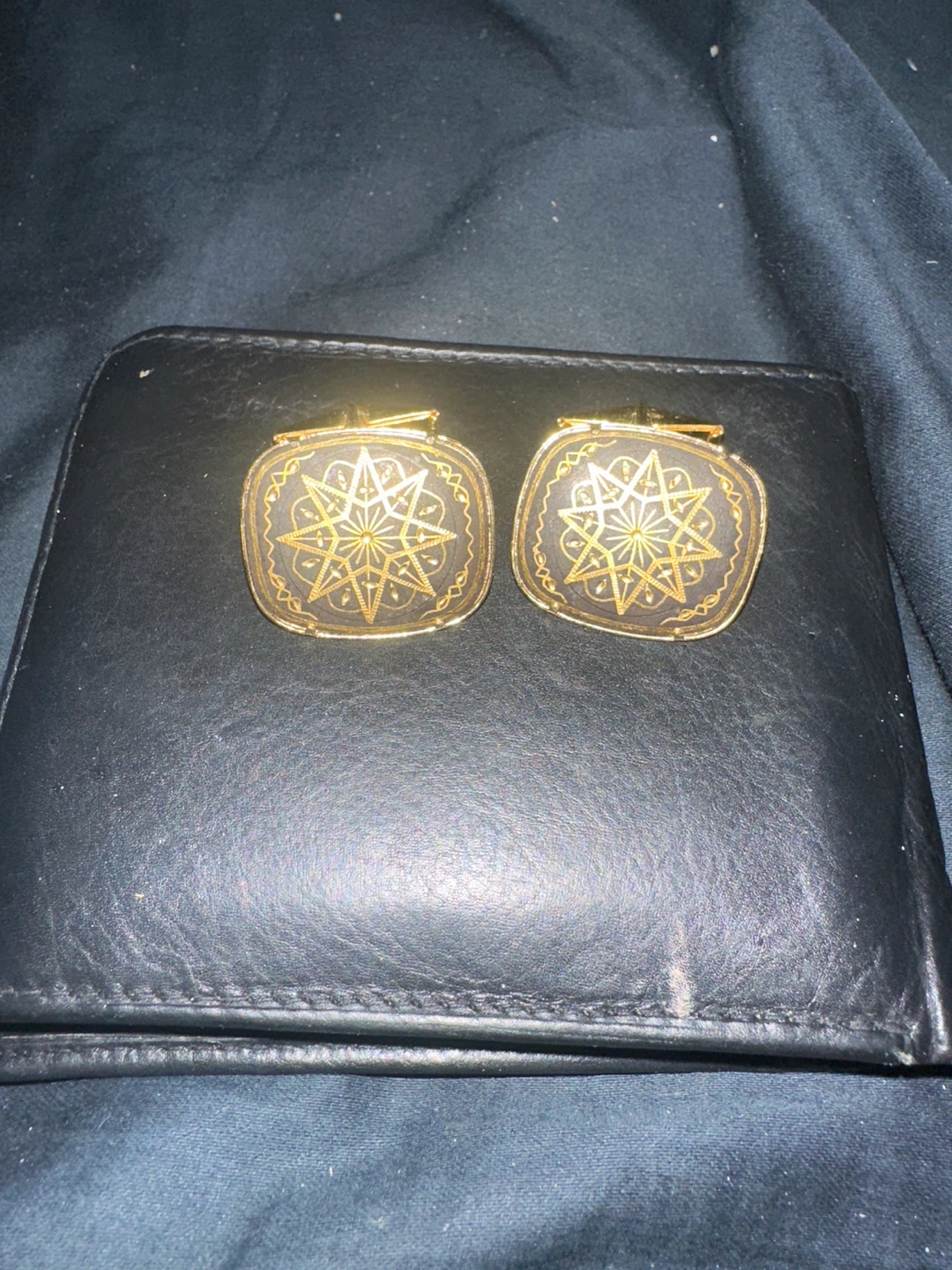 Vintage Gold inlay Cufflinks with Starburst Design