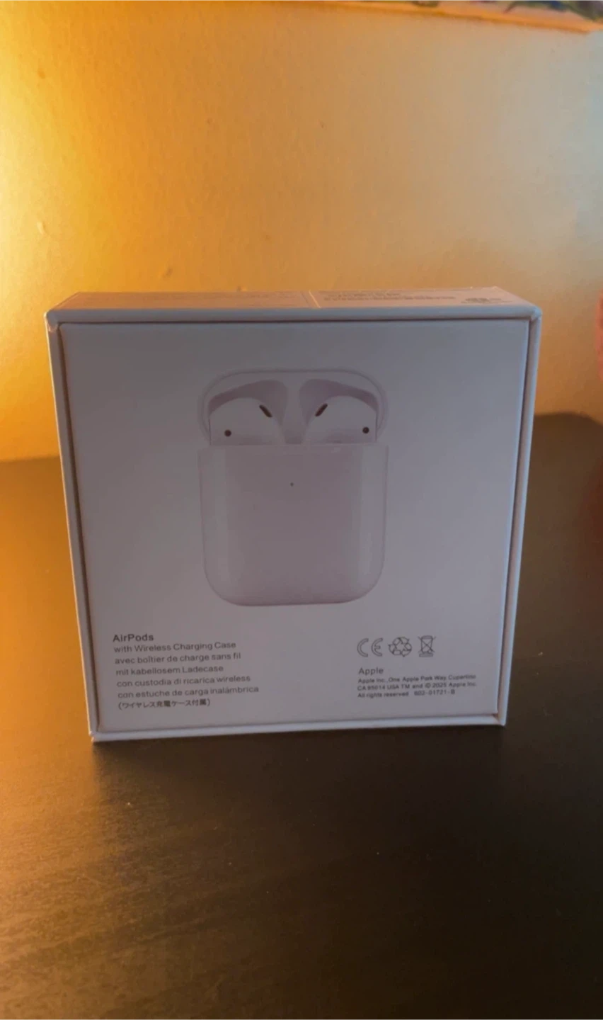 AirPods - photo 2