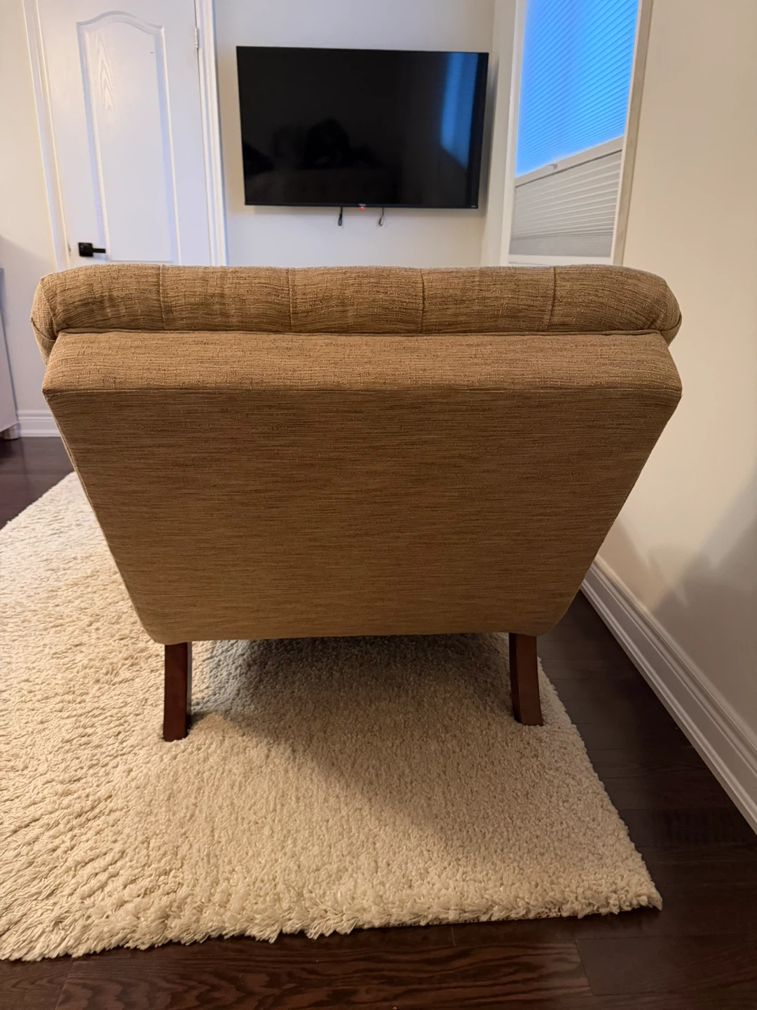 Tufted Chaise Lounge Chair - photo 3