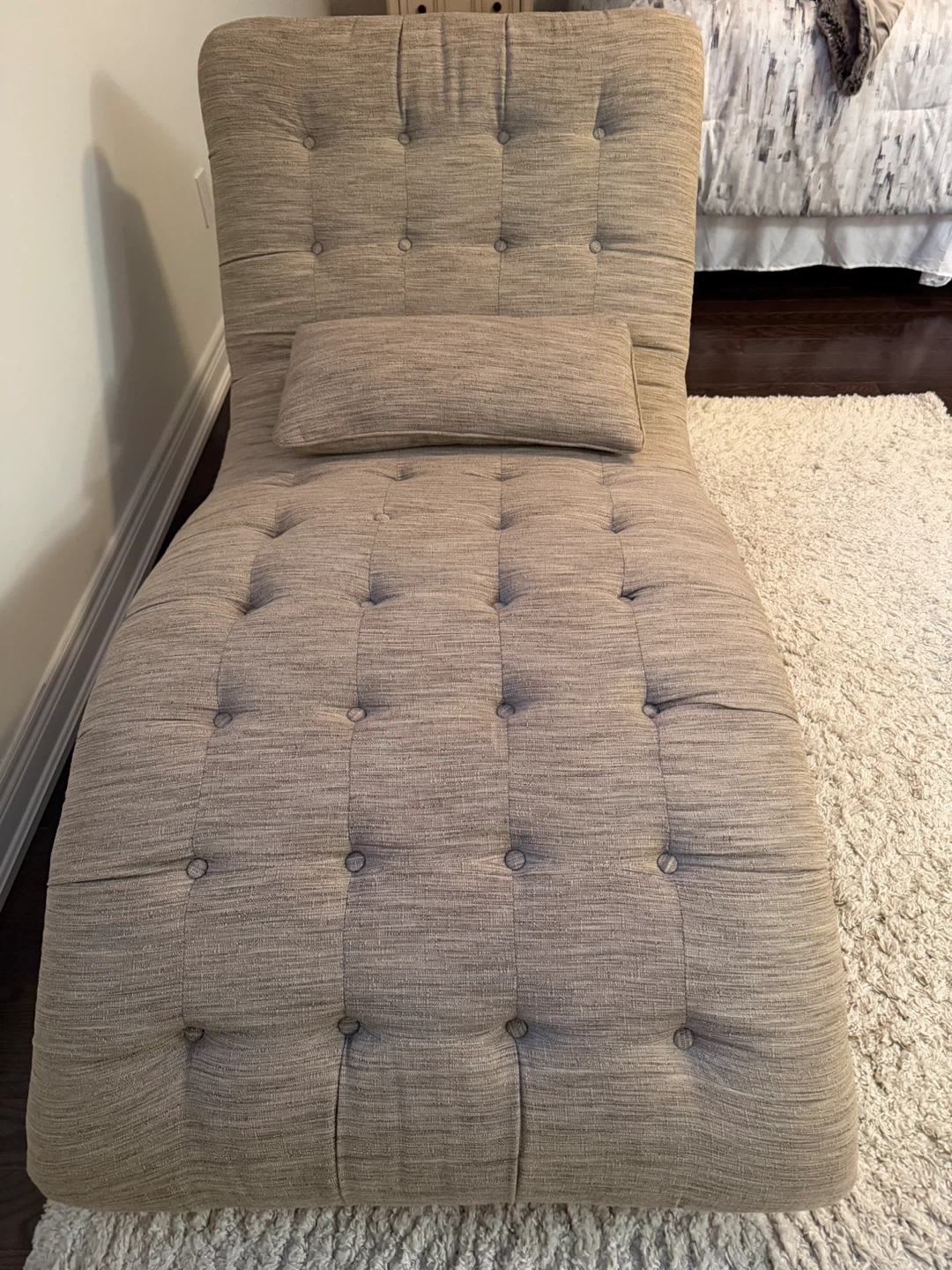 Tufted Chaise Lounge Chair - photo 2