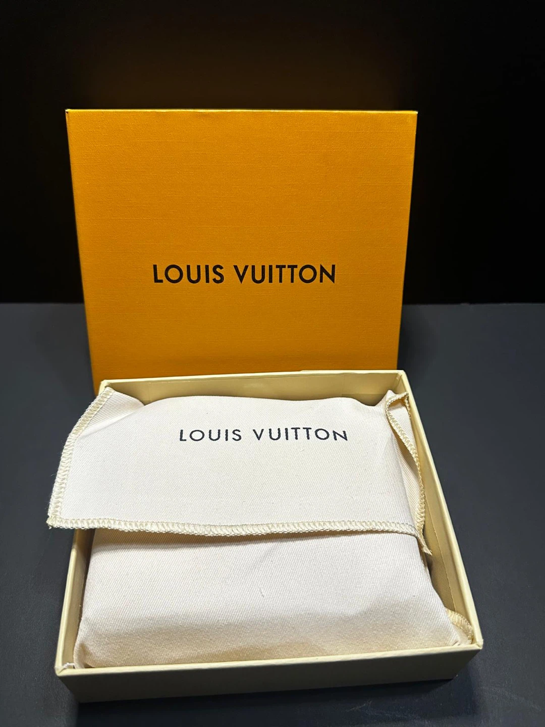 lv wallet ski white - photo 5